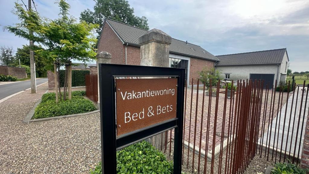 Bed & Bets! Villa Geetbets Exterior photo